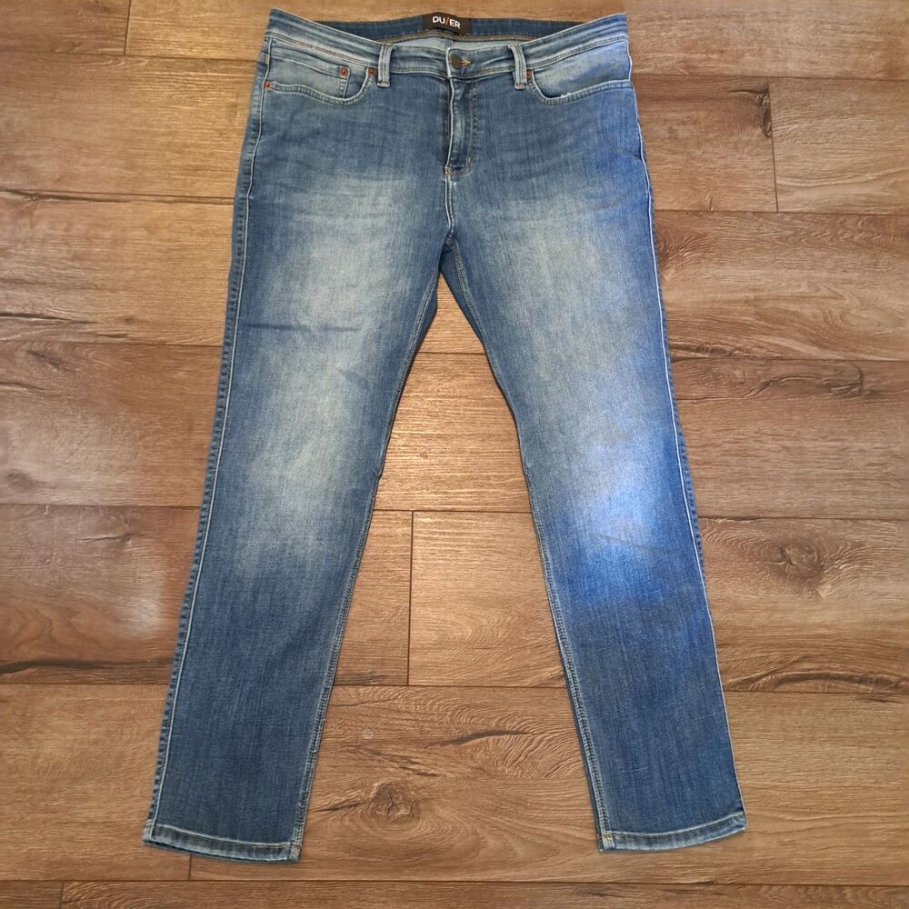 DU/ER Men's 38x30 L2X Slim Fit Straight Leg Stretch Jeans Medium Fade Wash DUER